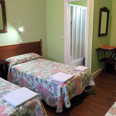 Hostal San Martin Madryt Zewnętrze zdjęcie