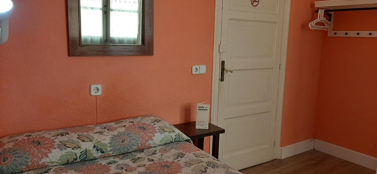 Hostal San Martin Madryt Zewnętrze zdjęcie