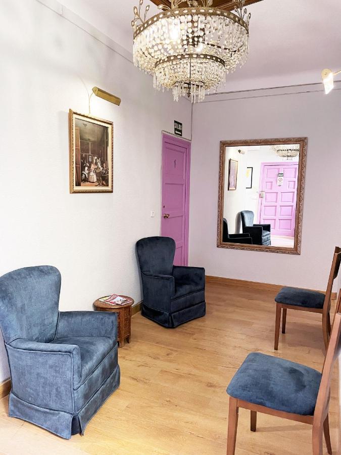 Hostal San Martin Madryt Zewnętrze zdjęcie