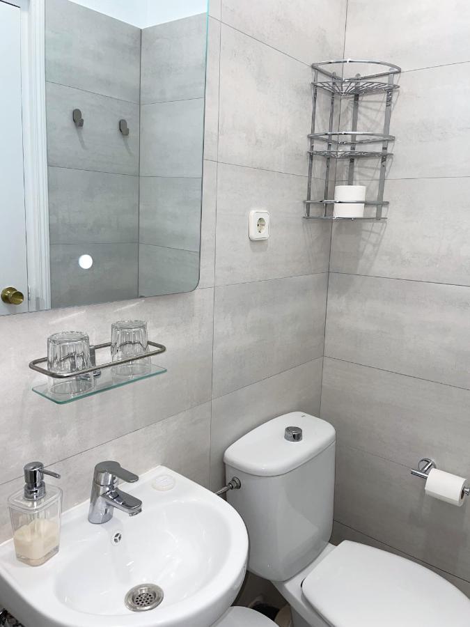 Hostal San Martin Madryt Zewnętrze zdjęcie