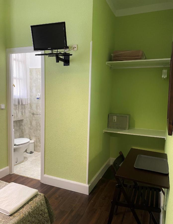 Hostal San Martin Madryt Zewnętrze zdjęcie