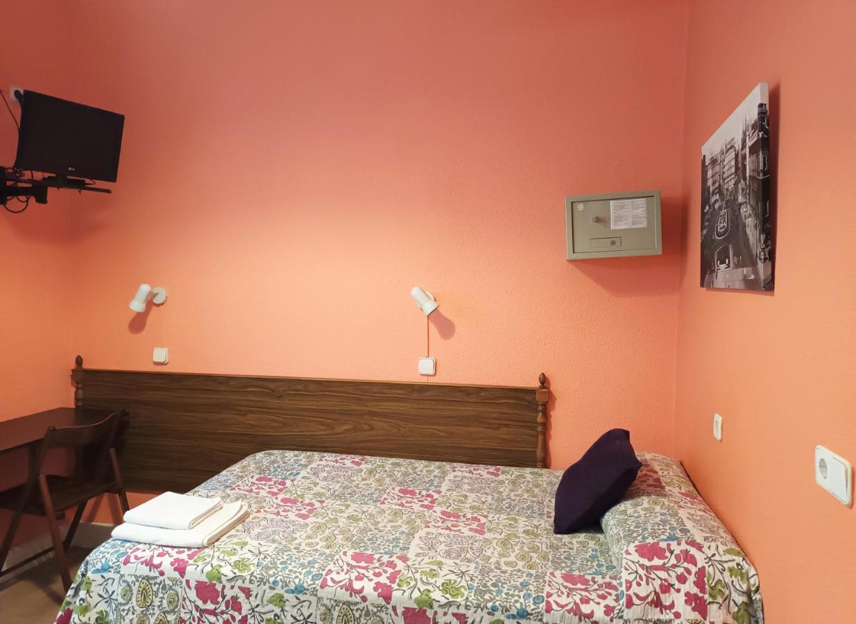 Hostal San Martin Madryt Zewnętrze zdjęcie