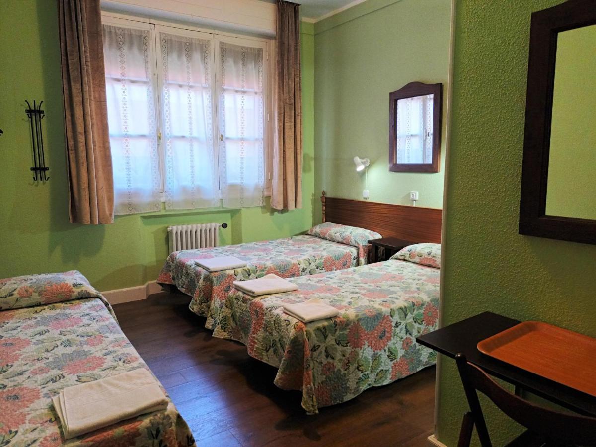 Hostal San Martin Madryt Zewnętrze zdjęcie