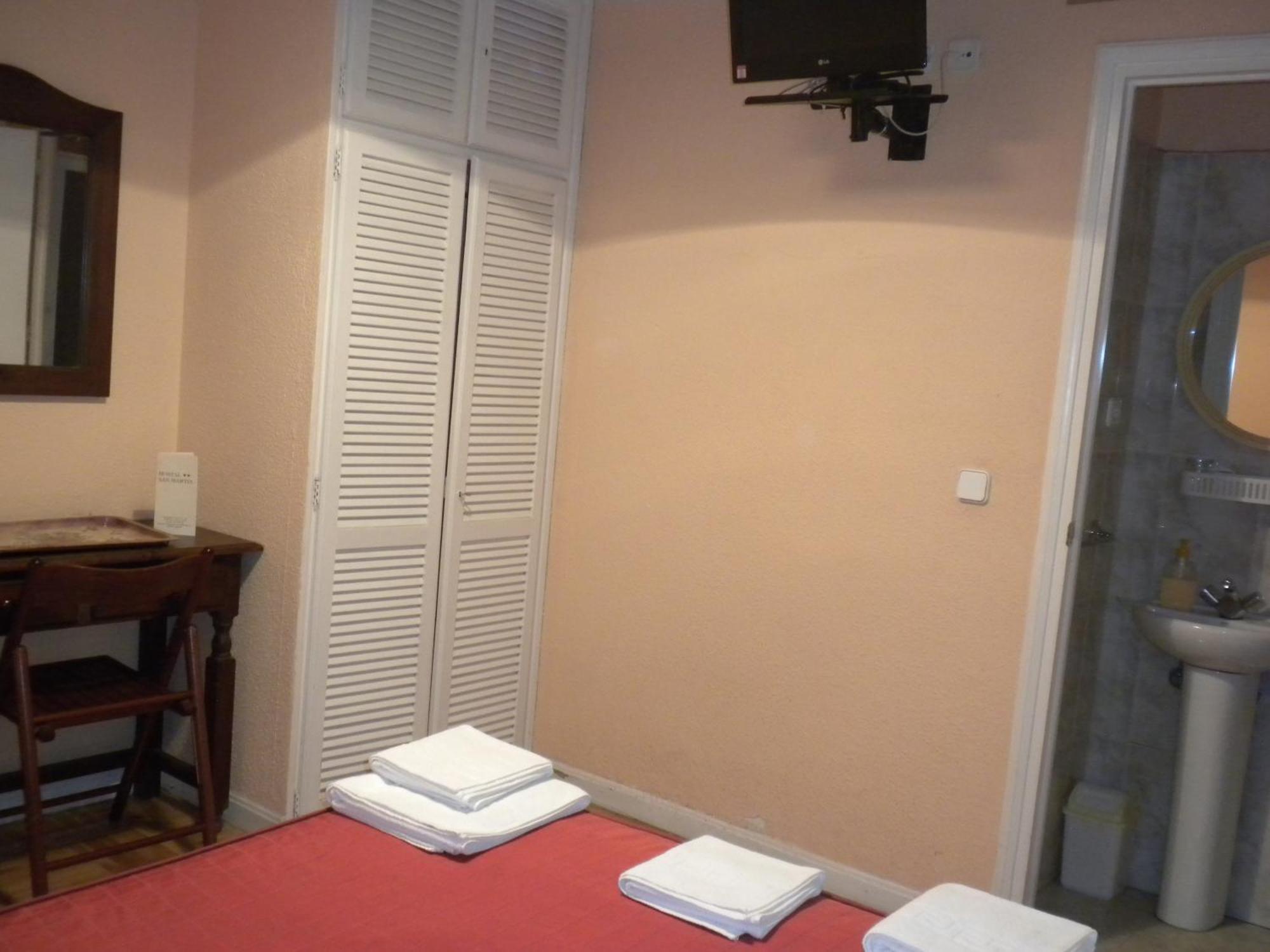 Hostal San Martin Madryt Zewnętrze zdjęcie